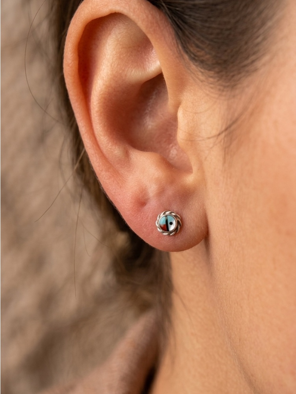 Zuni Sterling Silver and Turquoise Rope-Edge Stud Earrings 7mm